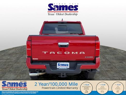 Used 2025 Toyota Tacoma Limited AWD/4WD image 8