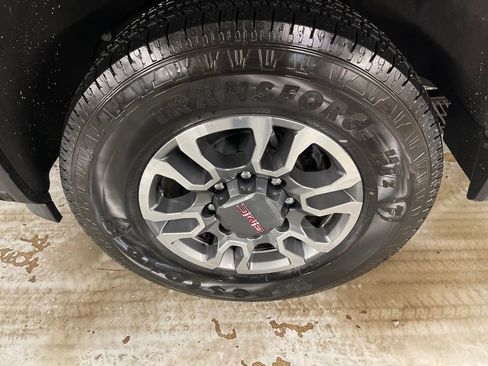 Certified 2024 GMC Sierra 2500 SLE w/ Preferred Package image 27