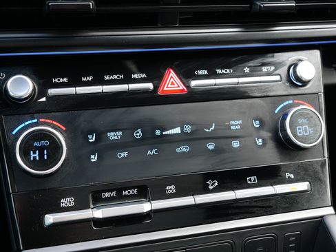 Used 2024 Hyundai Santa Fe Calligraphy image 23