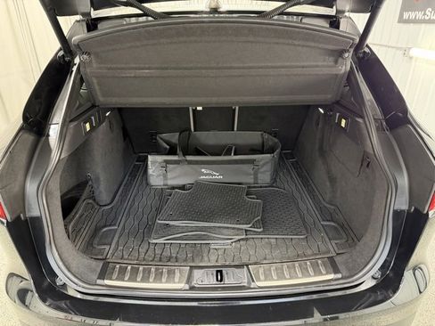 Used 2020 Jaguar F-PACE R-Sport image 9