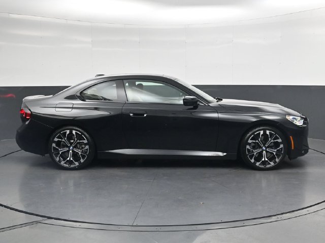 Certified 2025 BMW 230i Coupe w/ Premium Package RWD image 3