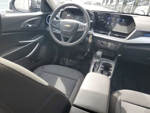 New 2026 Chevrolet Trax LS image 10