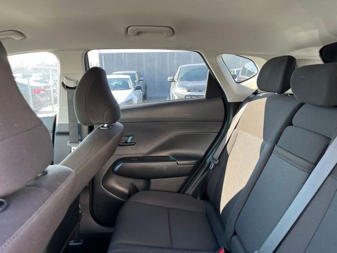 Used 2025 Hyundai Kona SEL image 40