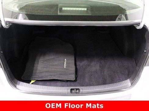 Certified 2023 Toyota Corolla SE image 28