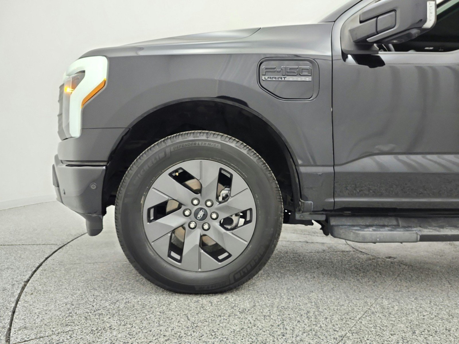 Used 2022 Ford F150 Lightning Lariat w/ Equipment Group 511A High AWD/4WD image 17