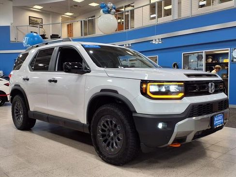 Certified 2026 Honda Passport TrailSport image 3