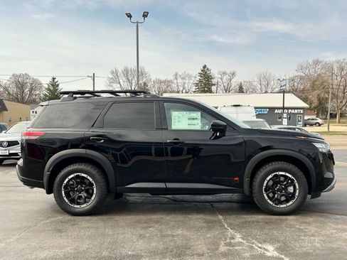 New 2026 Nissan Pathfinder Rock Creek AWD/4WD image 12