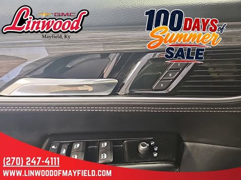 Used 2022 Jeep Wagoneer Series III w/ Premium Group I AWD/4WD image 17