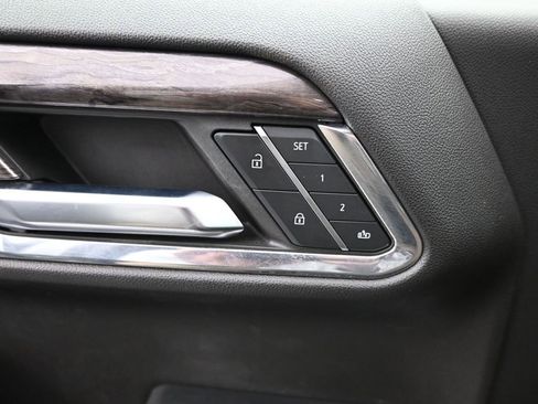 Used 2024 Chevrolet Silverado 1500 LTZ image 25