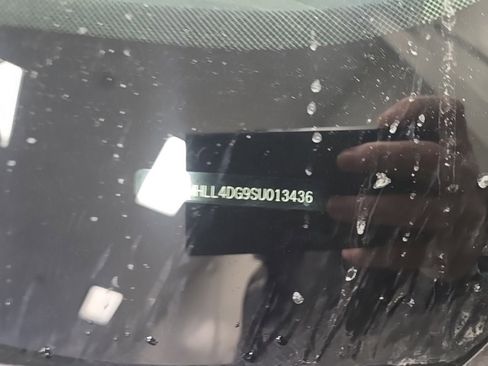 Certified 2025 Hyundai Elantra SE image 6