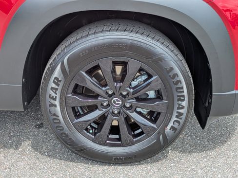Used 2024 MAZDA CX-50 AWD 2.5 S w/ Premium Package image 11