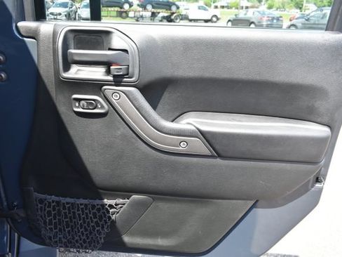 Used 2017 Jeep Wrangler Unlimited Sport w/ Quick Order Package 24S AWD/4WD image 34