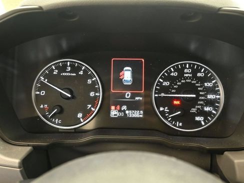 Used 2024 Subaru Crosstrek 2.0i Premium AWD/4WD image 11