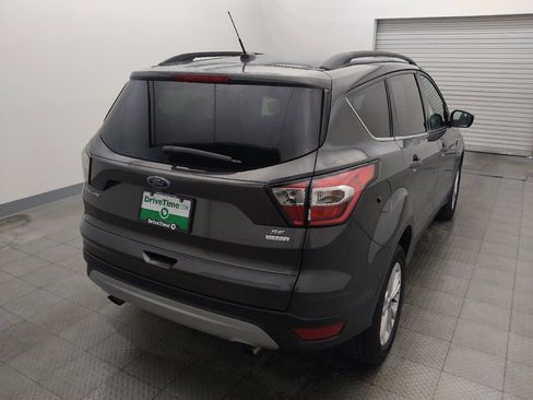 Used 2018 Ford Escape SE FWD image 7