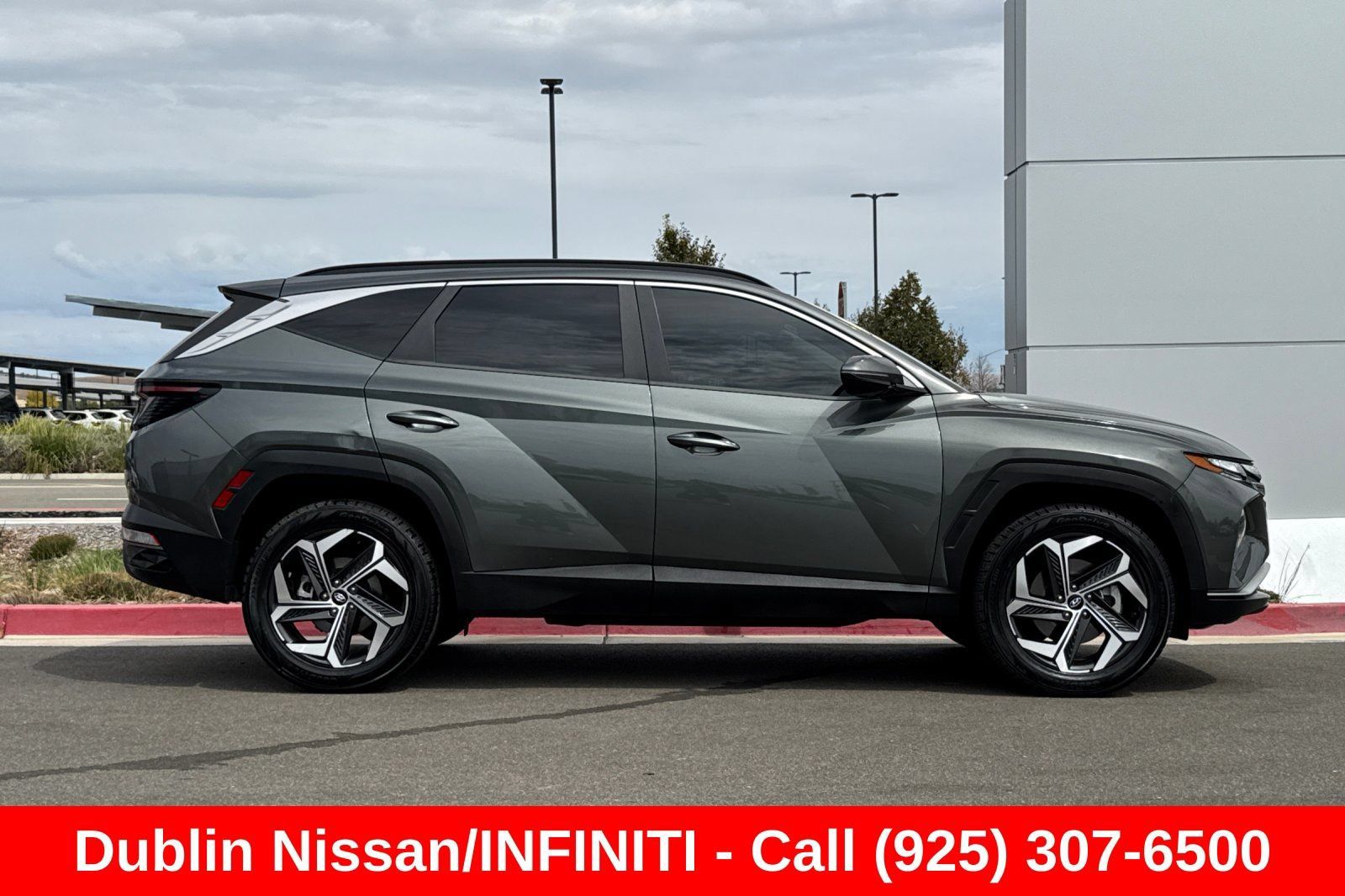 Used 2022 Hyundai Tucson SEL w/ Convenience Package AWD/4WD image 3