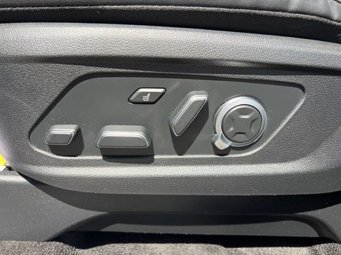 Used 2025 Hyundai Palisade Calligraphy AWD/4WD image 32