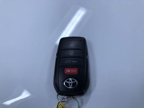 Certified 2025 Toyota Camry SE image 31