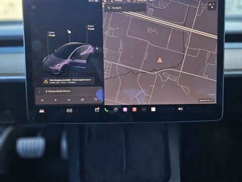 Used 2022 Tesla Model 3 Performance image 11