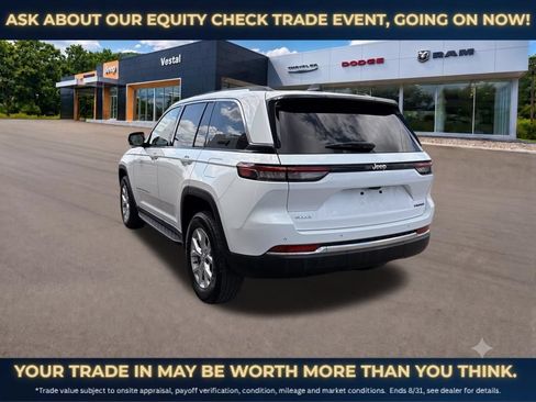 Used 2024 Jeep Grand Cherokee Limited AWD/4WD image 9