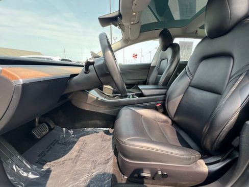 Used 2018 Tesla Model 3 Long Range image 16