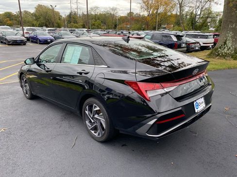 New 2025 Hyundai Elantra SEL w/ Cargo Package image 8