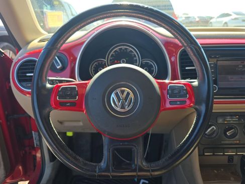 Used 2013 Volkswagen Beetle 2.5 image 10