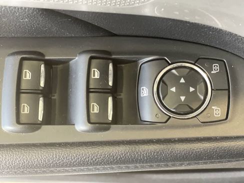 Used 2016 Ford Explorer XLT w/ Equipment Group 202A image 16