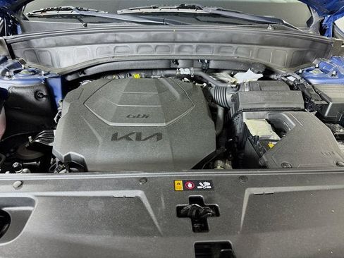 Certified 2024 Kia Telluride S w/ S Sunroof Package AWD/4WD image 32