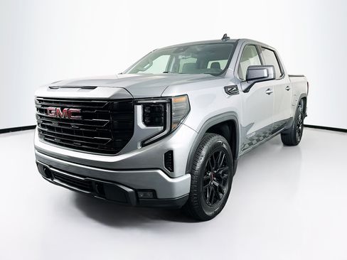 Used 2024 GMC Sierra 1500 Elevation AWD/4WD image 3