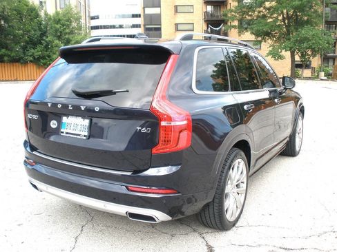 Used 2016 Volvo XC90 T6 Momentum w/ Momentum Plus Package AWD/4WD image 10