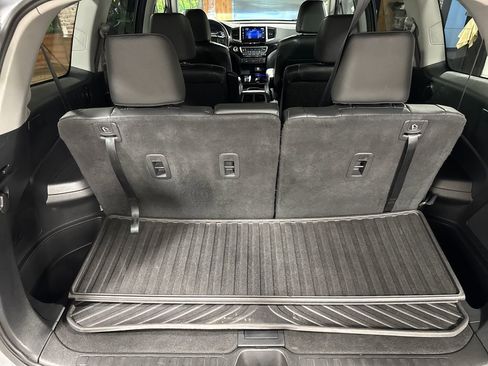 Used 2017 Honda Pilot Elite image 30
