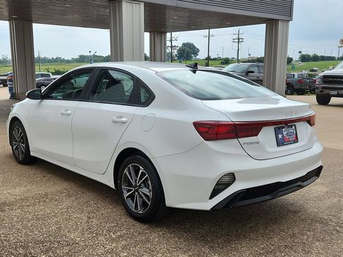 Used 2023 Kia Forte LXS FWD image 20