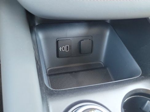 New 2026 Ford Explorer Active w/ Active Comfort Package RWD image 23