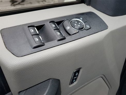 Used 2022 Ford F250 XL w/ STX Appearance Package image 24