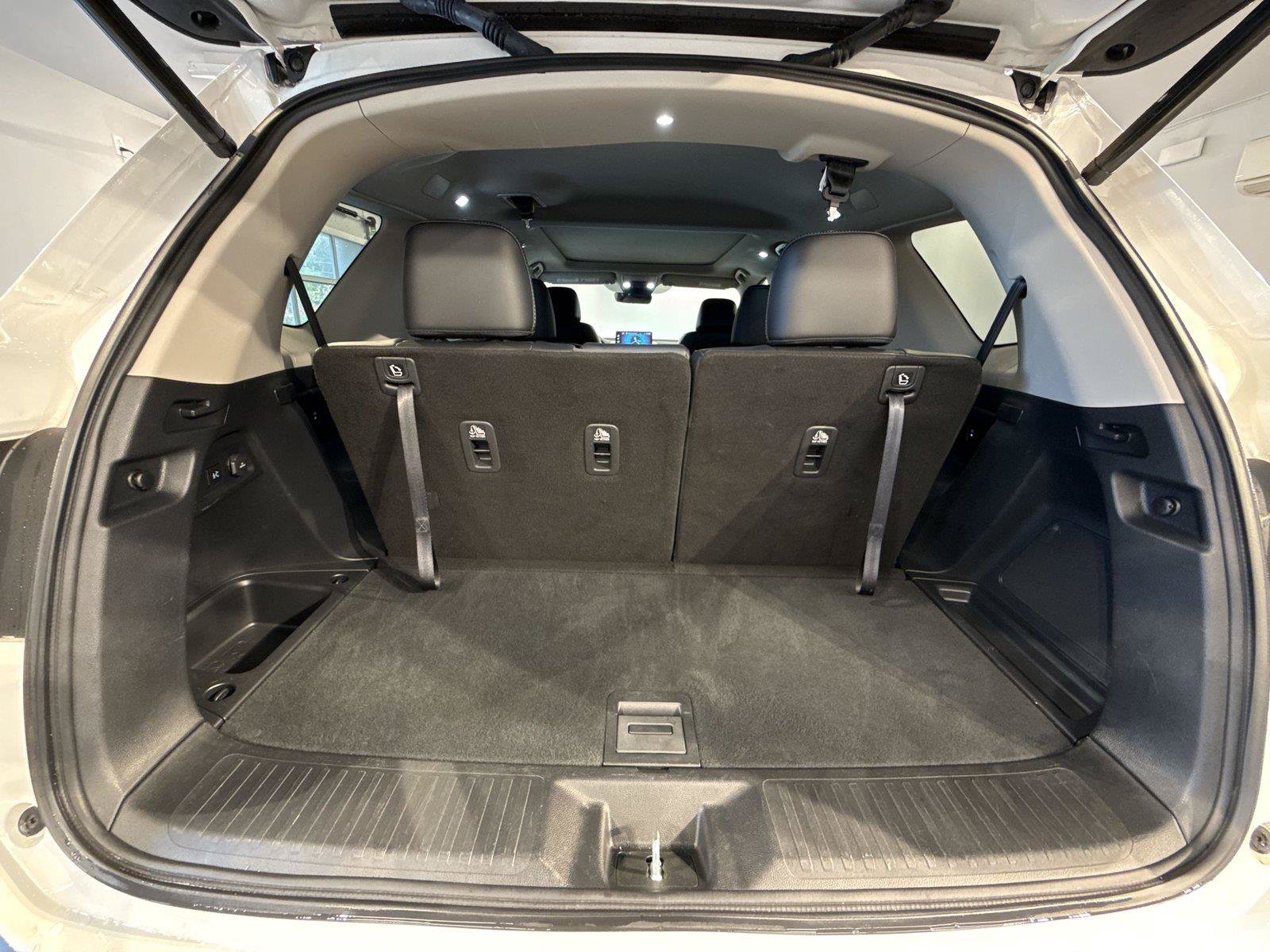 Used 2025 Honda Pilot Touring image 21