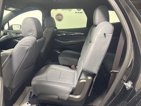 Used 2024 Buick Enclave Essence w/ Sport Touring Edition image 10