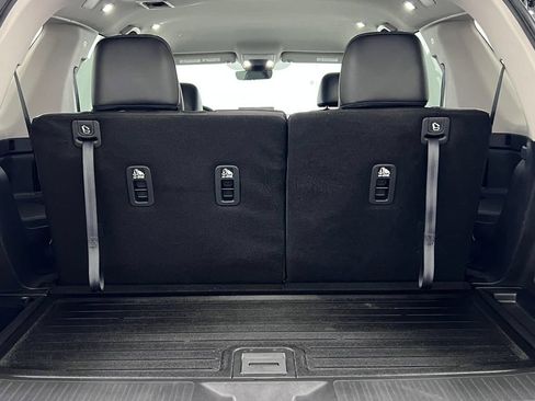 Used 2025 Honda Pilot EX-L image 19