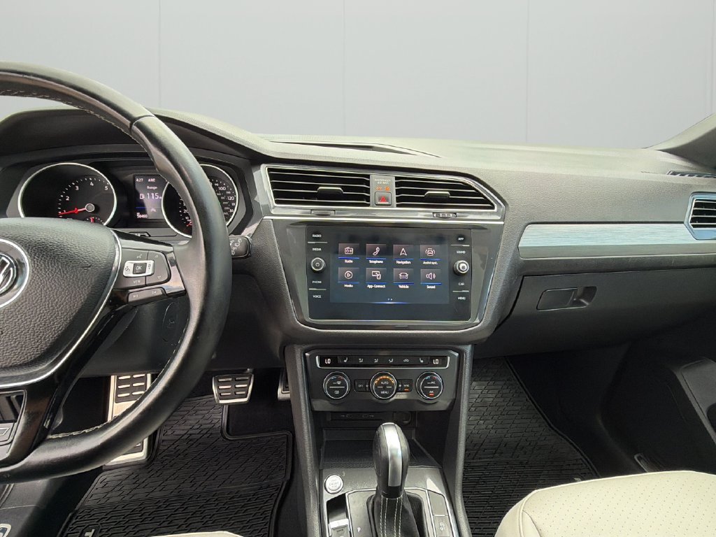 Used 2021 Volkswagen Tiguan SE R-Line AWD/4WD image 22