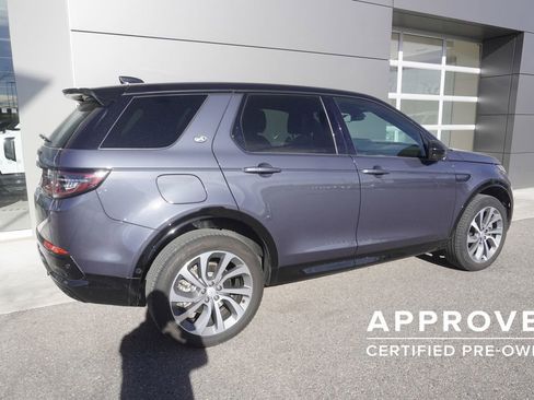 Used 2025 Land Rover Discovery Sport Dynamic SE image 4