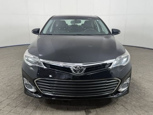 Used 2015 Toyota Avalon XLE Premium FWD image 2