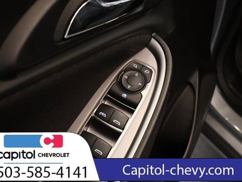 Used 2024 Chevrolet Malibu LT image 12
