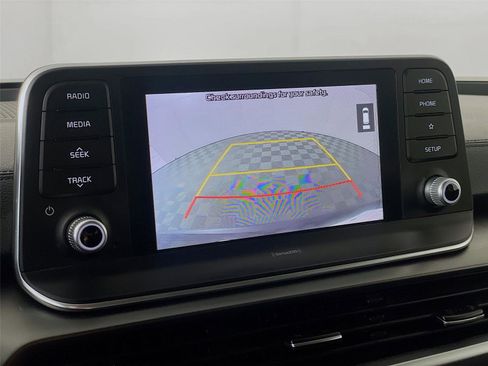 Used 2021 Kia Telluride LX image 16