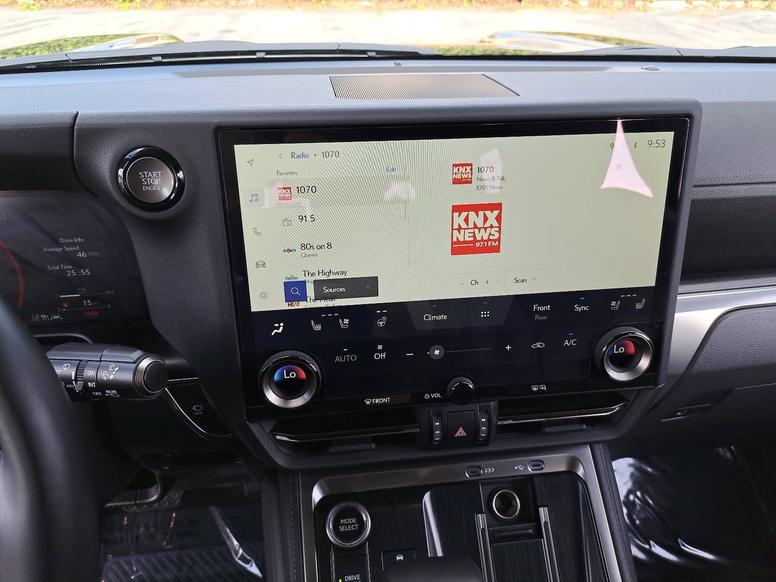 Used 2026 Lexus GX 550 w/ Accessory Package (2T) AWD/4WD image 22
