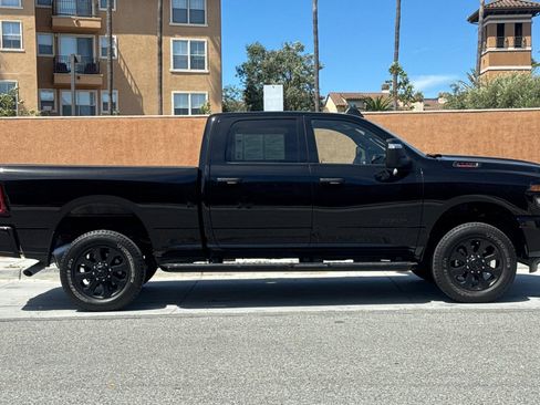 Used 2025 RAM 2500 Big Horn AWD/4WD image 3