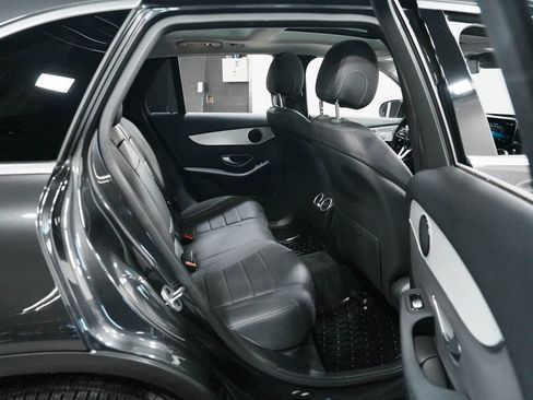 Used 2022 Mercedes-Benz GLC 300 4MATIC image 30