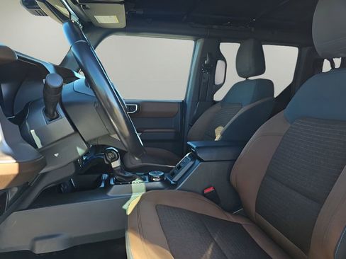 Used 2023 Ford Bronco Outer Banks image 15