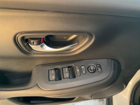 New 2026 Honda HR-V LX image 5