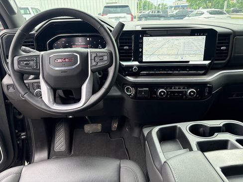 Certified 2026 GMC Sierra 1500 SLT AWD/4WD image 35
