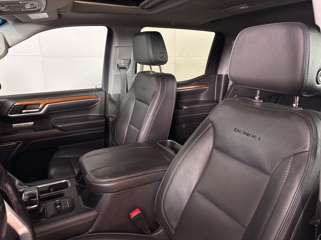 Used 2023 GMC Sierra 1500 Denali AWD/4WD image 18