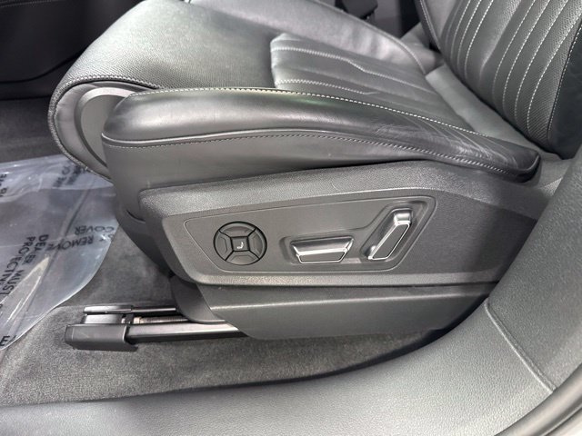 Used 2024 Audi Q8 e-tron Prestige w/ Prestige Package AWD/4WD image 7